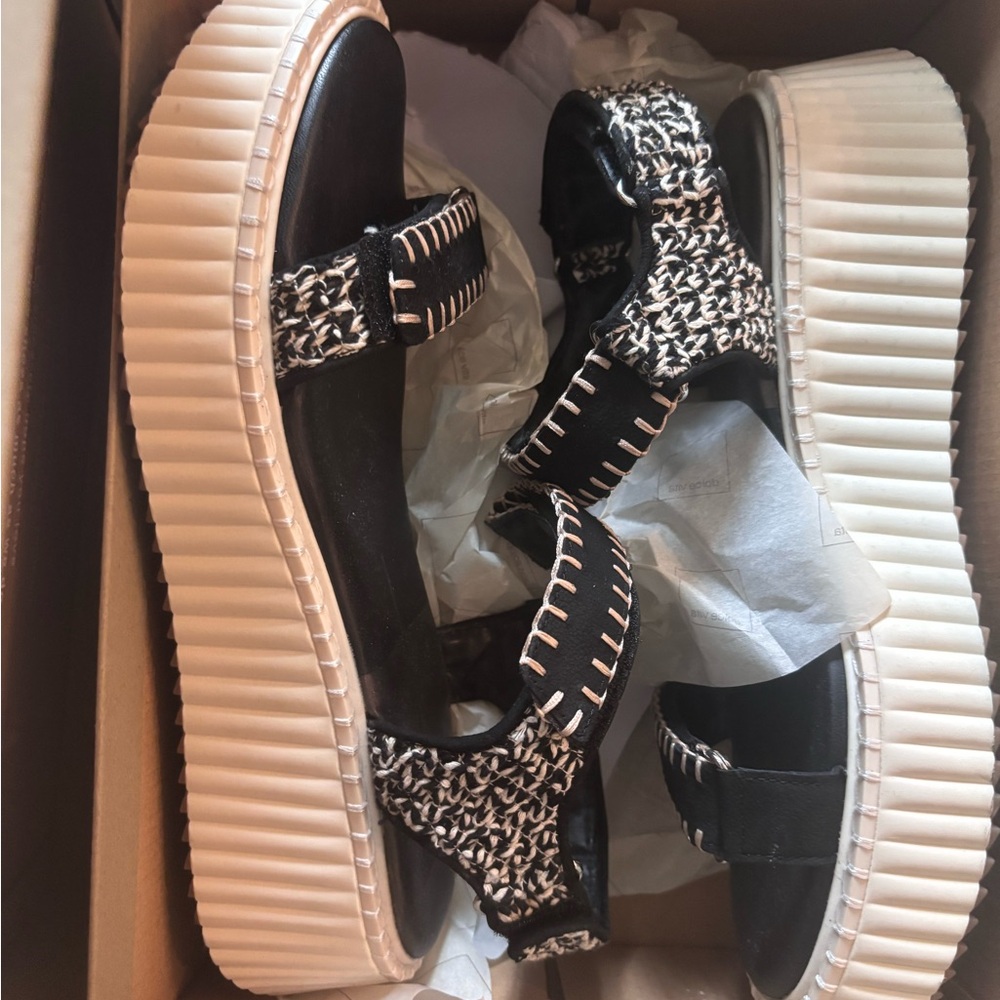 Dolce Vita Debra Sandals Black White Nubuck. Size 10 - Picture 4 of 10